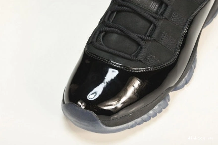 RETRO AND GOWN CAP 11 - JORDAN 1118